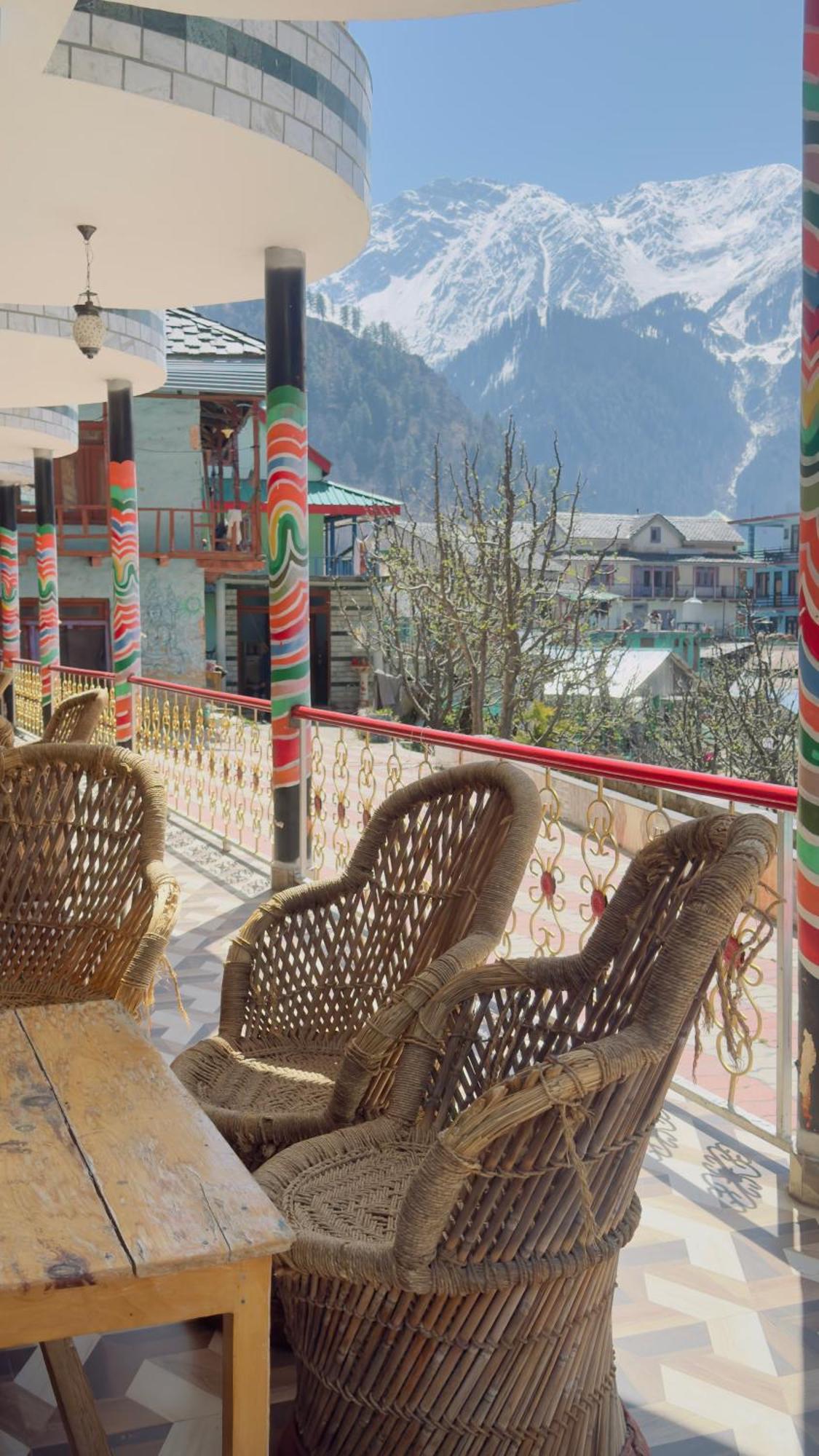 Hotel Eyesky, Tosh Exterior foto